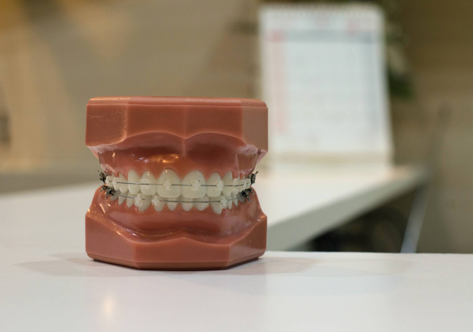 歯列矯正中の顎の不調
