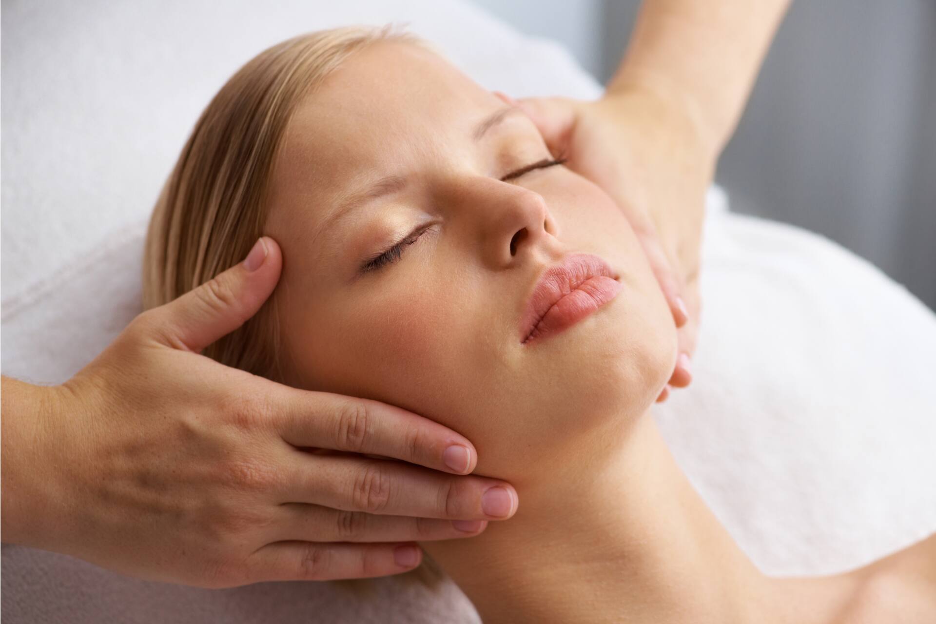 顔の歪み、千葉県